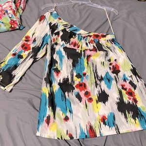 One sleeve long tee
